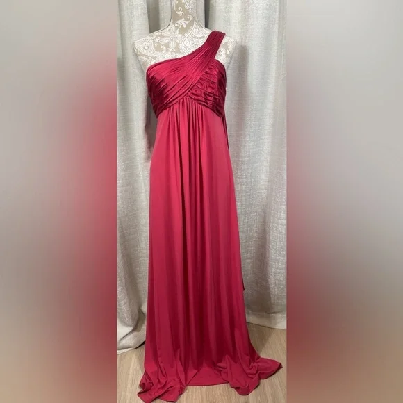 David’s Bridal One-Shoulder Gown Sz 12 – Rose Red - Picture 3 of 7